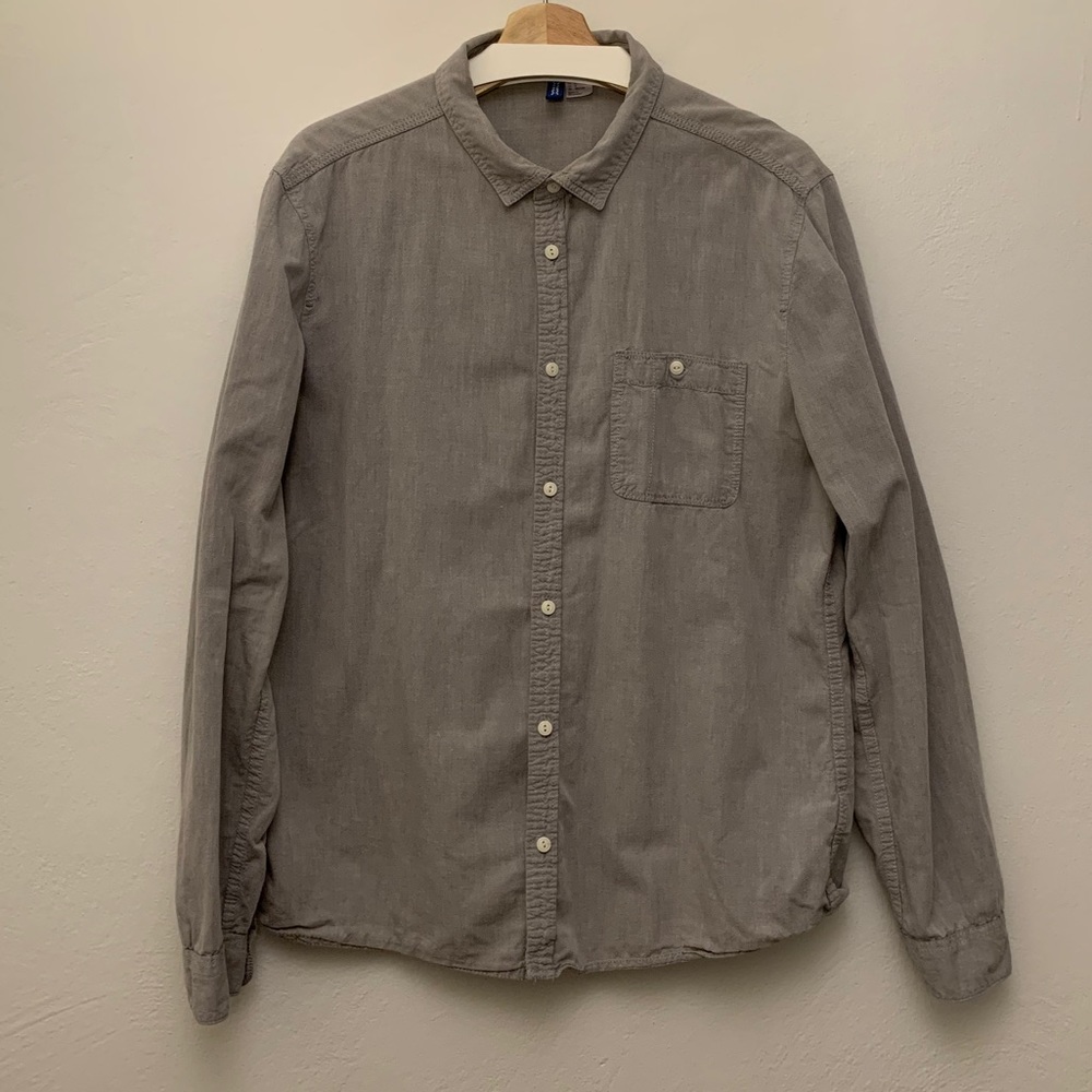 H&M Light Gray Button Down Shirt